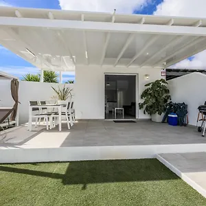 New Lanzasuites Villa
