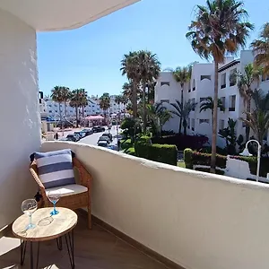 https://apartamento-puerto-marina-playa.hotelsinnerja.org